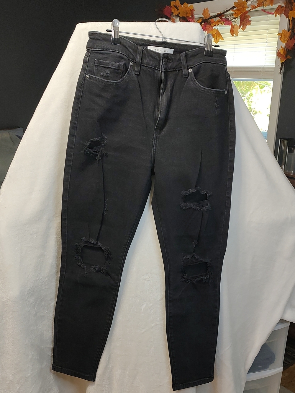 eunina Black High-Rise Distressed Skinny Jeans